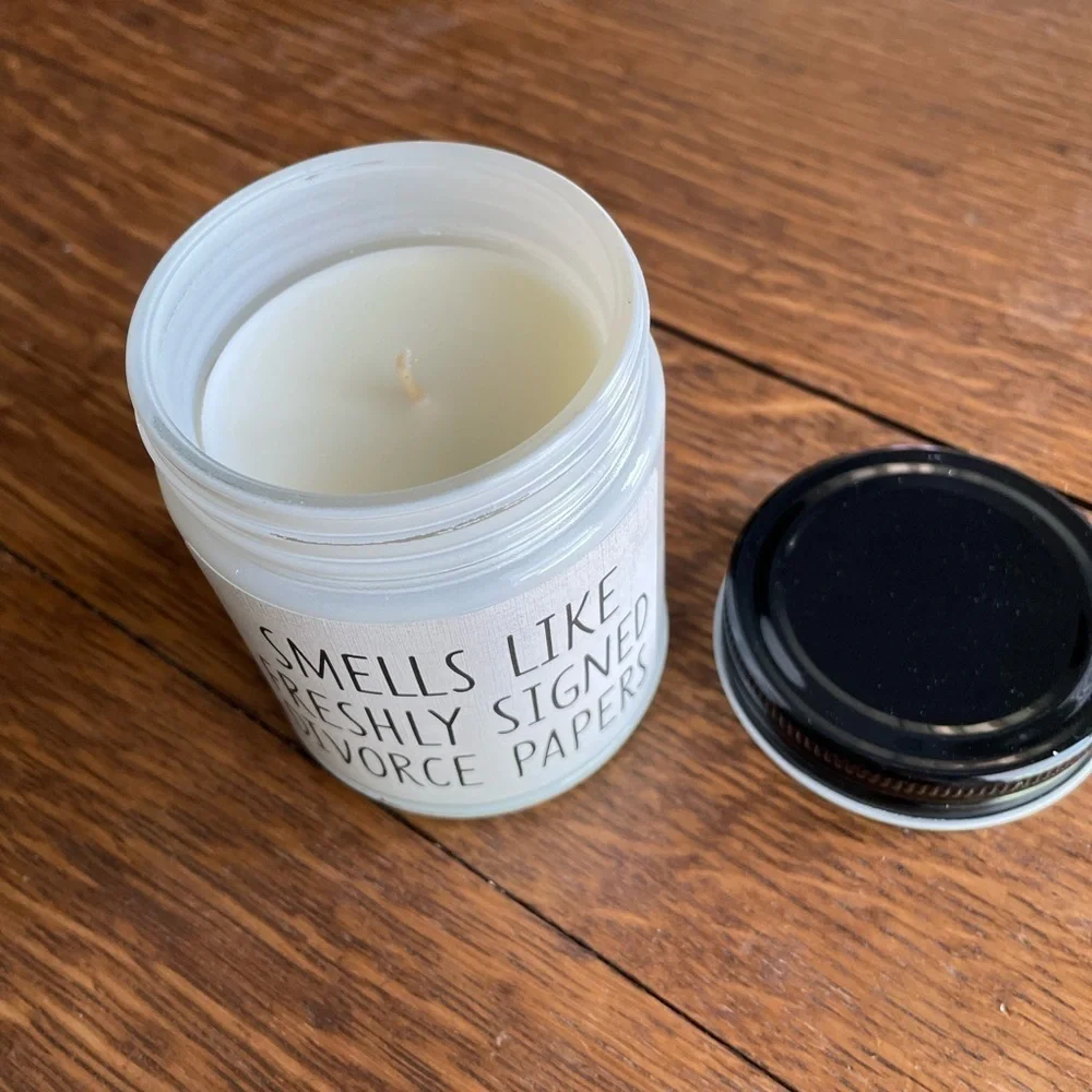 “Smells Like Freshly Signed Divorce Papers” Candle